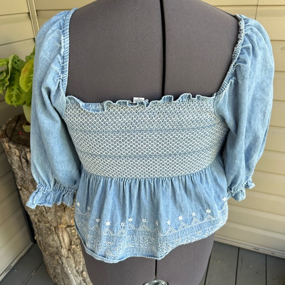 American Eagle Smocked Denim top - Picture 6 of 8